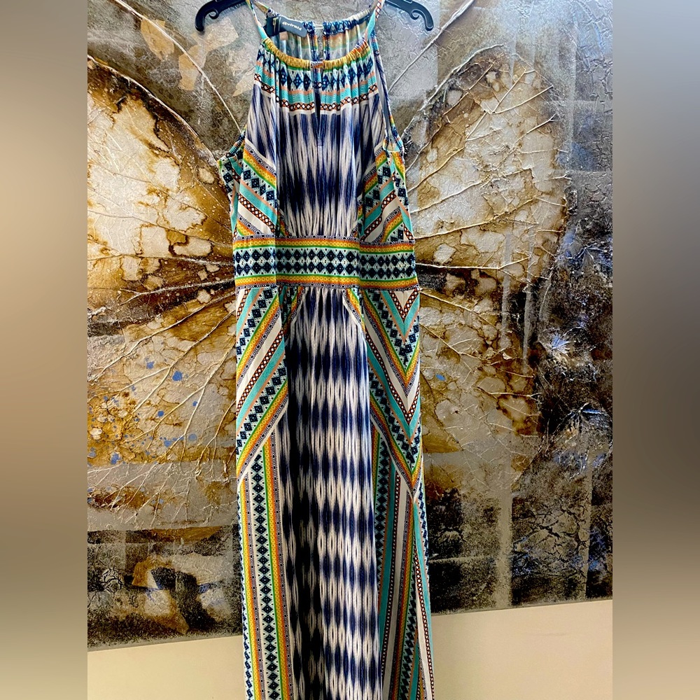 Beautiful AVIRATE MAXI DRESS. BRAND NEW. NEVER WORN. - Picture 1 of 5